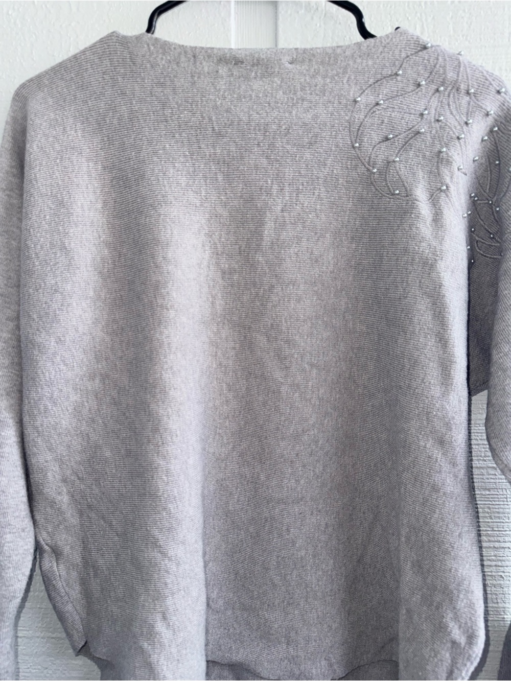 EMBER Women Gray Knit Sweater Beaded Embroidered Dolman Sleeve Size L - Picture 9 of 9
